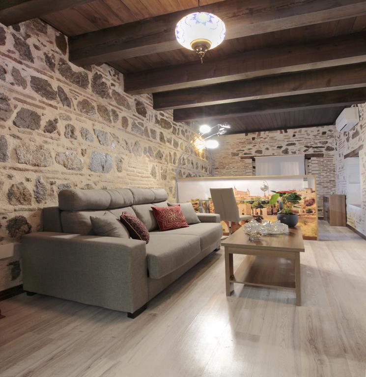Apartamentos Alcantara Toledo Exterior photo